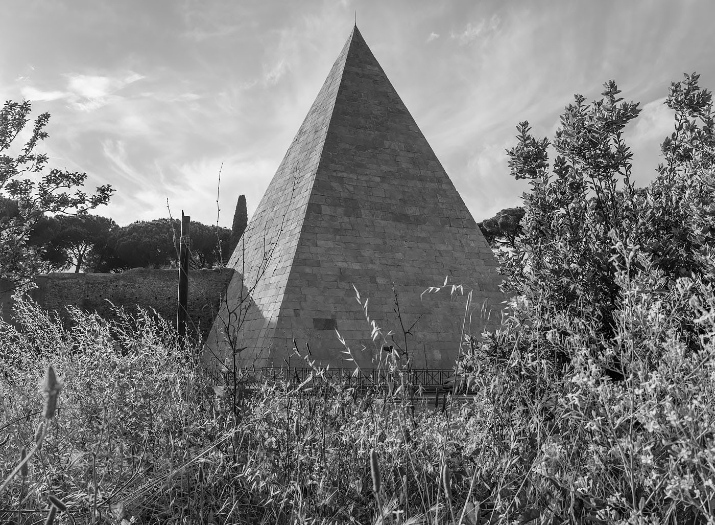  Piramide di Caio, Piazalle Ostiense, Rome 2017 