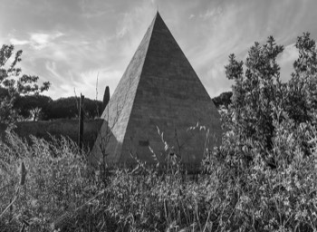  Piramide di Caio, Piazalle Ostiense, Rome 2017 