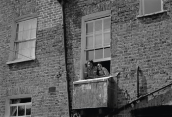  Neighbours 
